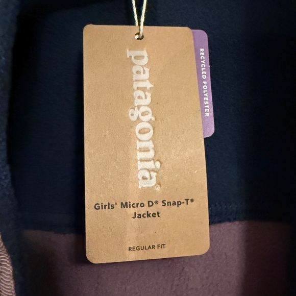 Girls NWT Patagonia Fleece Jacket- medium(10) - Picture 4 of 5